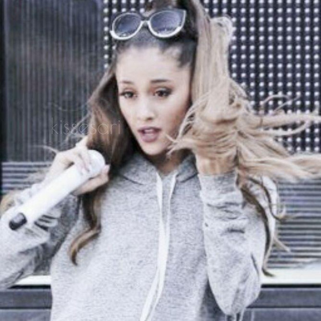 ARIANA MY BERRY! @arianagrande (my icon is from @kissesari