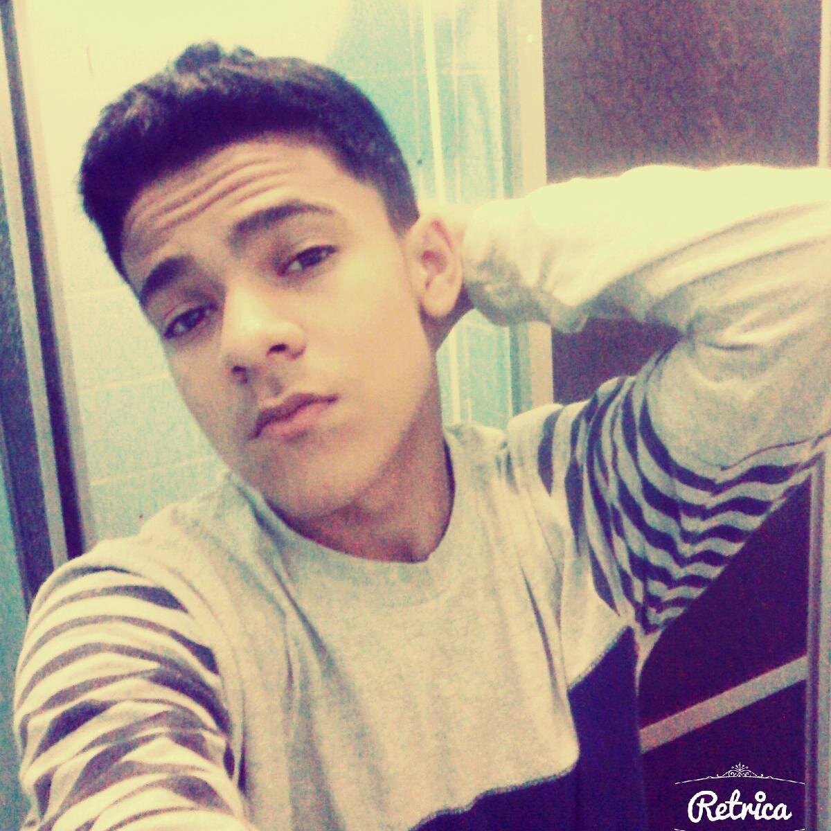 Jesus cristo é meu senhor! eu amo minha família! amo meus amigos! só tenho a agradecer muito a Deus por tudo o que eu tenho ♥