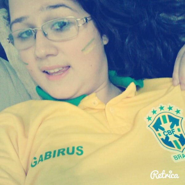 19,futura jornalista esportiva,Corinthiana como muito amo,Fly,Nx Zero  ,instagran:@fsalmazi,snap:fran.salmazi e só(merda de bio)