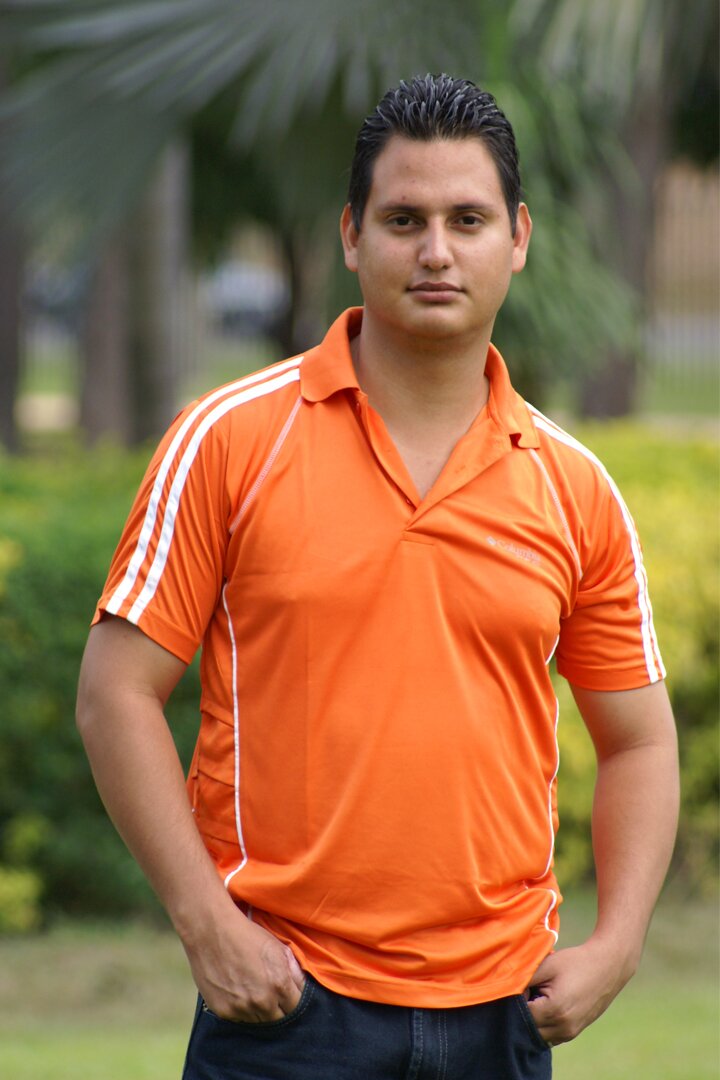 CRISTIANO
GERENTE DE PUBLICIDAD Y MERCADEO
FOTOLIDER LOPEZ
PRODUCTOR AUDIOVISUAL
FOTÓGRAFO PROFESIONAL
ESPECIALISTA EN DISEÑO GRÁFICO