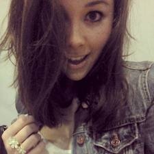 I'm Kimberly. I like dolphins and glittery things. I am Calum Hood's sister :)(RP/single/gonna be a mommy)