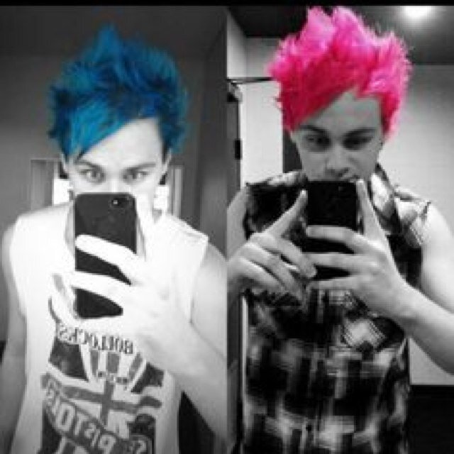 nathaliemagana's profile picture. Im a directioner and a big fan of jamie lynn spears i love pierce the veil i love demi i love u liam follow me 0/5 I love 5sos 0/4