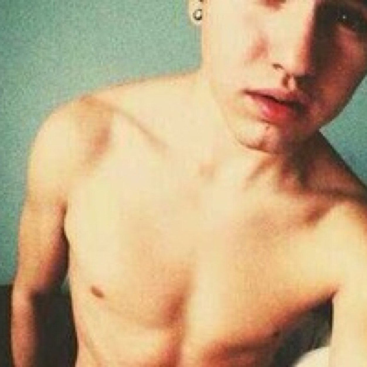 free follow from @legcnd