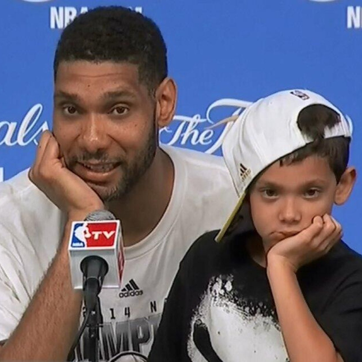 courtside's profile picture. Books & Basketball. Popovich/James 2020. 🇺🇸