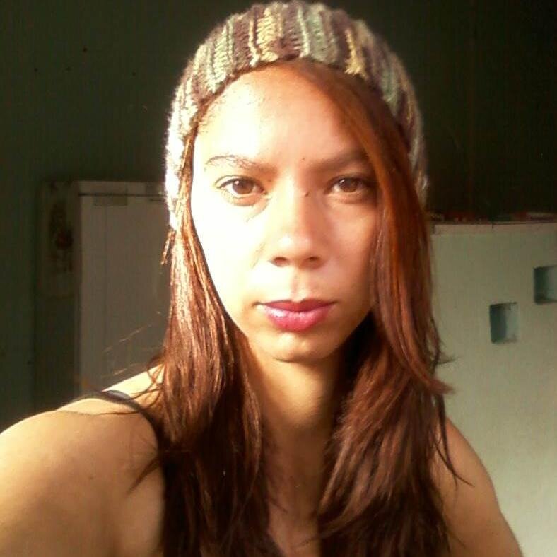 Cada palavra é um pouco de mim, do que sinto, vivo, do que acho, do que já vi e do que ainda creio que vou viver... Deeus acima de tudoo♥