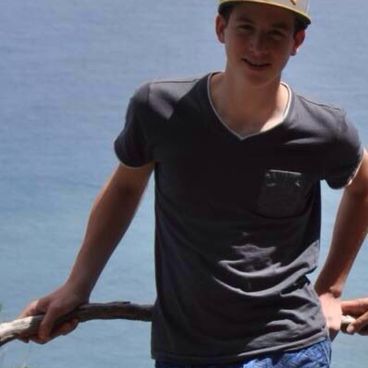 _ItsJeffrey_'s profile picture. YᵒᵘOᶰˡʸLᶤᵛᵉOᶰᶜᵉ