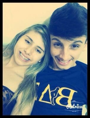 “E no meio dessa merda toda, de vez em quando, aparece alguém de verdade.”
—	Tati Bernardi