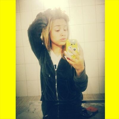 Digamos que Deus,familia,animais & depressão são minha vida -_- whapp: 011957445193 :*