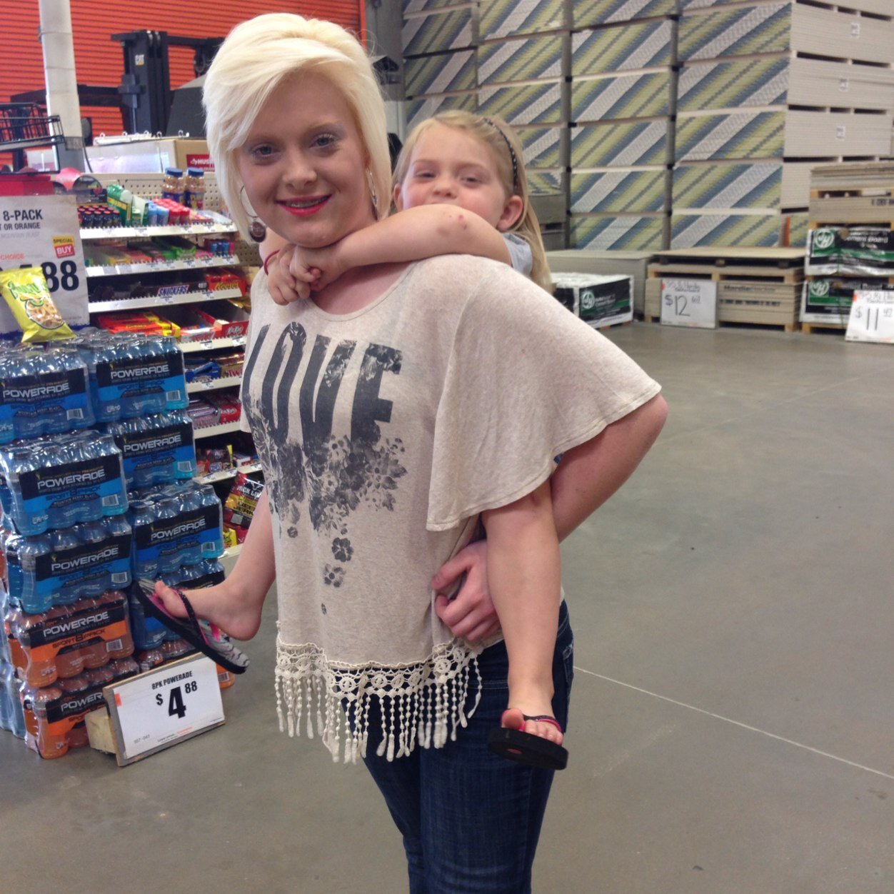 haley_stanfill's profile picture. farming tractor pulling and spending time with my sister