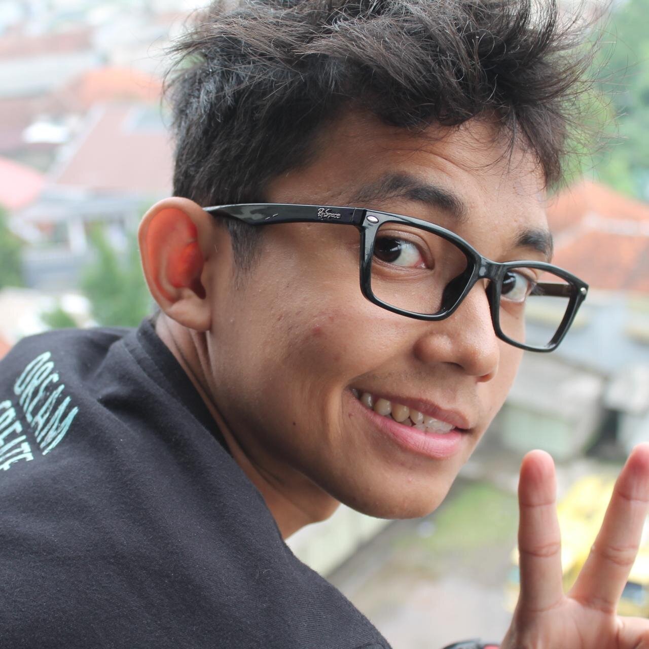 IG:  FIRMANSYAHRUDIIN
LINE: FIRMAN_SYAHRUDIIN