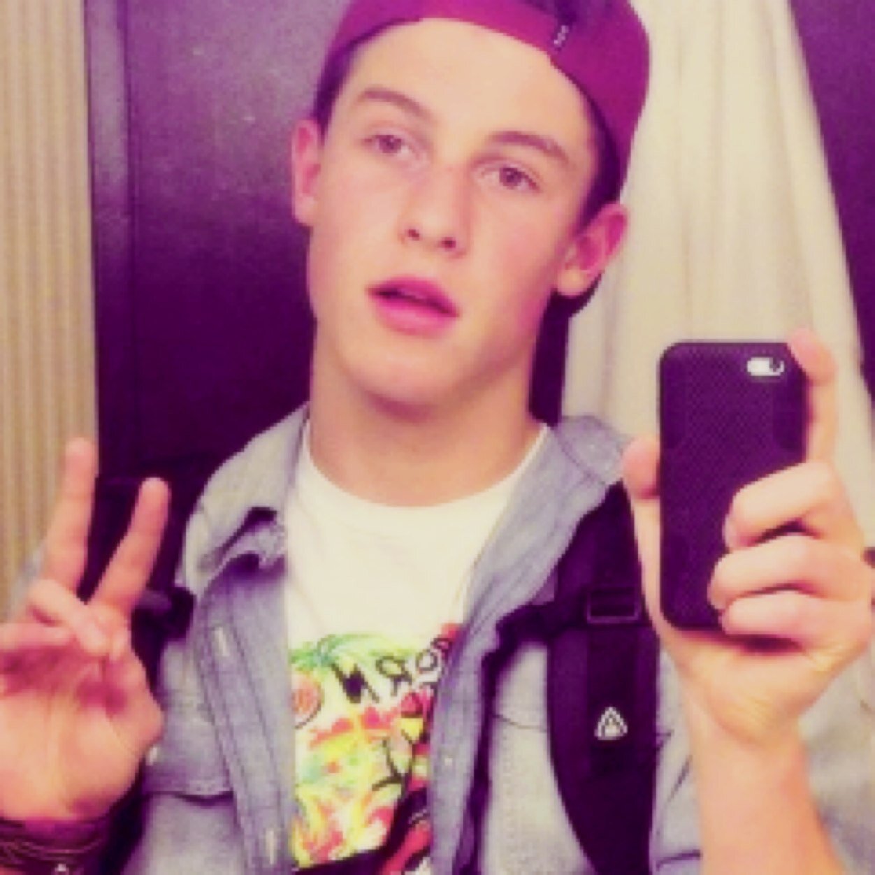 Follow @loxmendes
