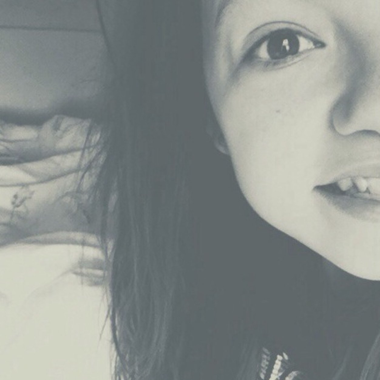 Snapchat- eliselillyy Tumblr- ellielillyy Instagram- ellielilly_xo