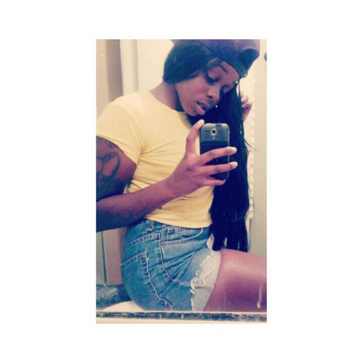 ▶ I am 17 . Just Me