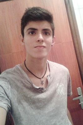 Prazer @VinihMotta, sou de peixes, 17 anos, Futebol, musicas, academia, Baladas, slipknot, linkin park, chocolate, coca-cola, doritos, Me segue ? #VenkDlçVem ;9