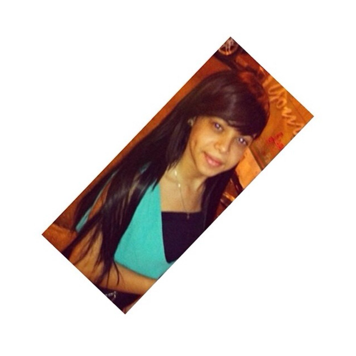 La vida es dulce o amarga; es corta o larga. ¿Que importa? El que la goza la halla corta, y el que la sufre la halla larga. ✨