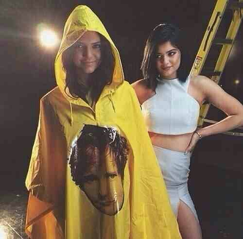 We have everything from Kendall & Kylie Jenner . Fashion ,Updates everything about them .Just Follow Please This is a Fan Page of the Jenner's sisters my idols