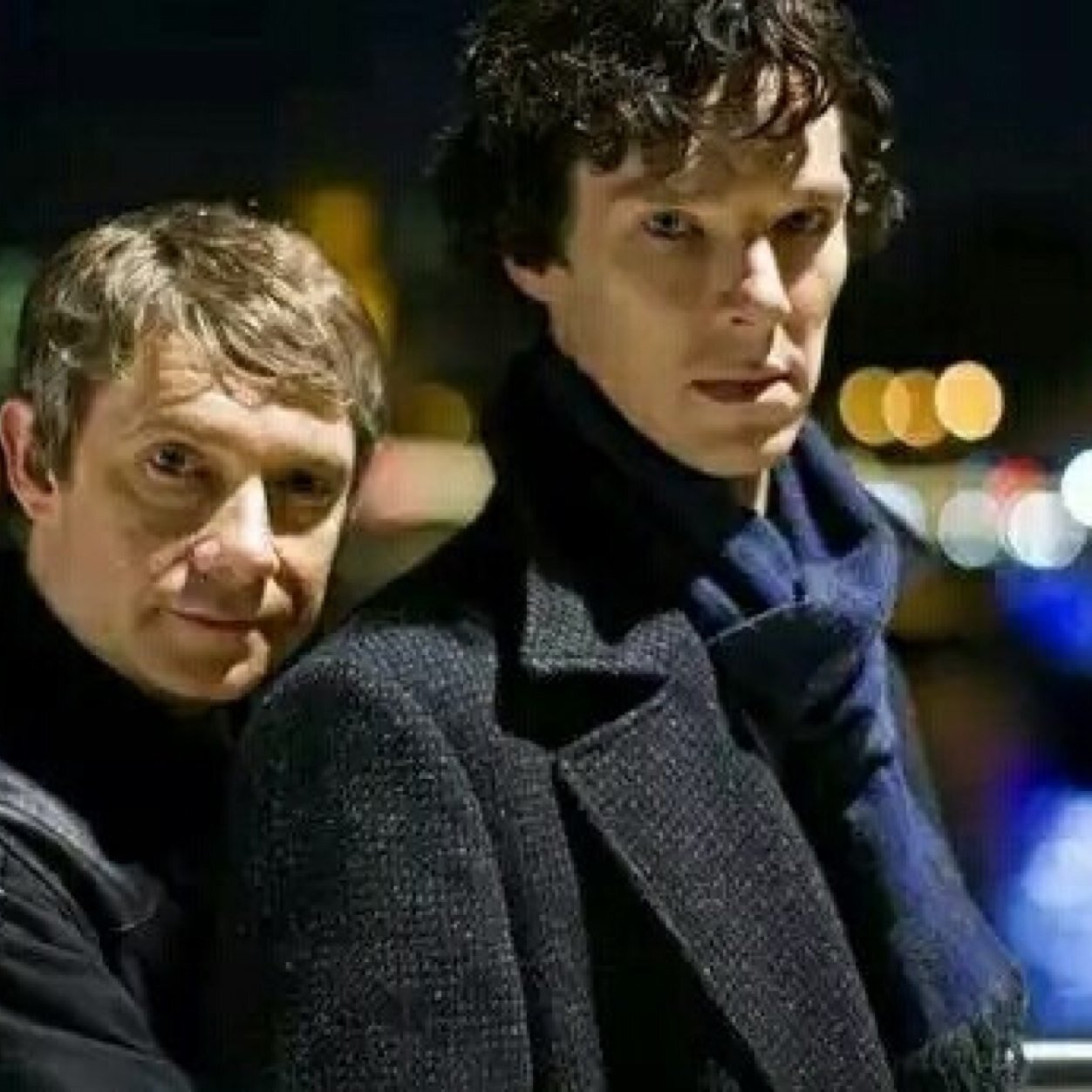 Ex-Army Doctor, best friend and blogger for Sherlock Holmes. We solve crimes, I blog about and he forgets his pants. ||#RP| #Johnlock| #Single| #MV||