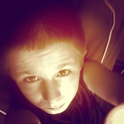 young_logan22's profile picture. 