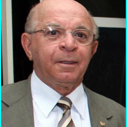 Mineiro de São João do Paraíso, tem cursos de Contabilidade, Letras e Direito, Linguística, Semântica e Literatura Brasileira. Membro do IHGMG, 22 livros public