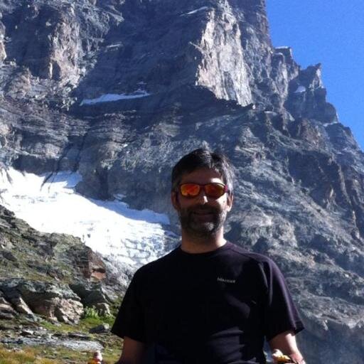 Direttore SC di Neurologia e Stroke Unit.   Responsabile Centro di Medicina di Montagna - USL della Valle d’Aosta. Presidente Fondazione Montagna Sicura