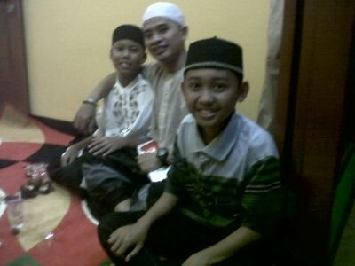 Sayang Gk pernah di bls :( gak ada tmn chat di BBM , cma ath ..