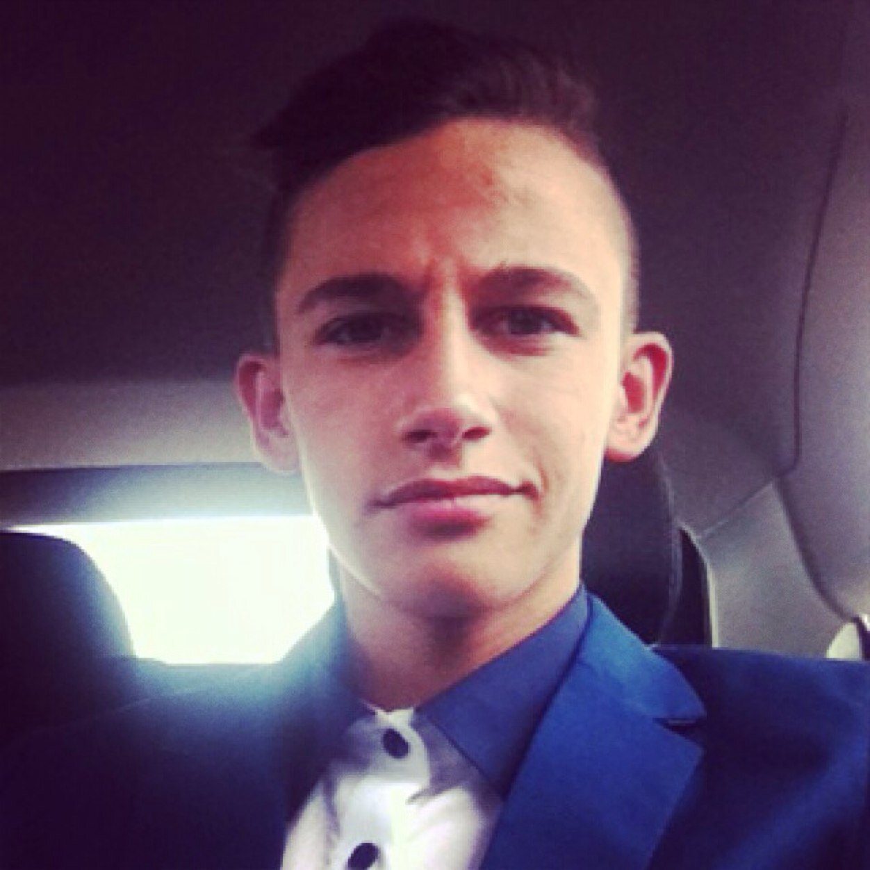 Snapchat = versaethuglife 
Kik = Unkut_CR7