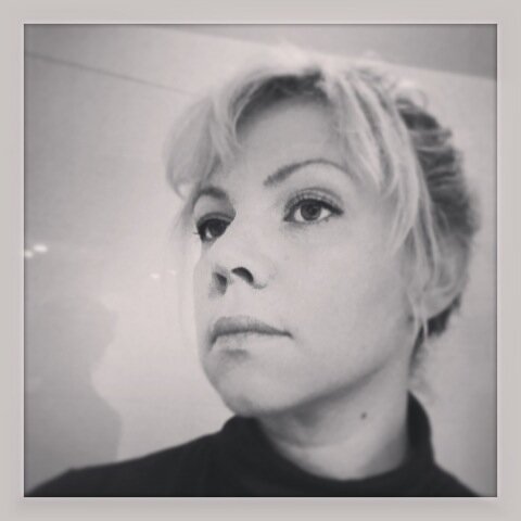 malinzillen's profile picture. Swedish graphic designer/illustrator living in Paris. Posting a drawing a day of a french word.