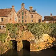 Marta has a small, quiet, bespoke classroom on the outskirts of Yeovil for the teaching sessions.