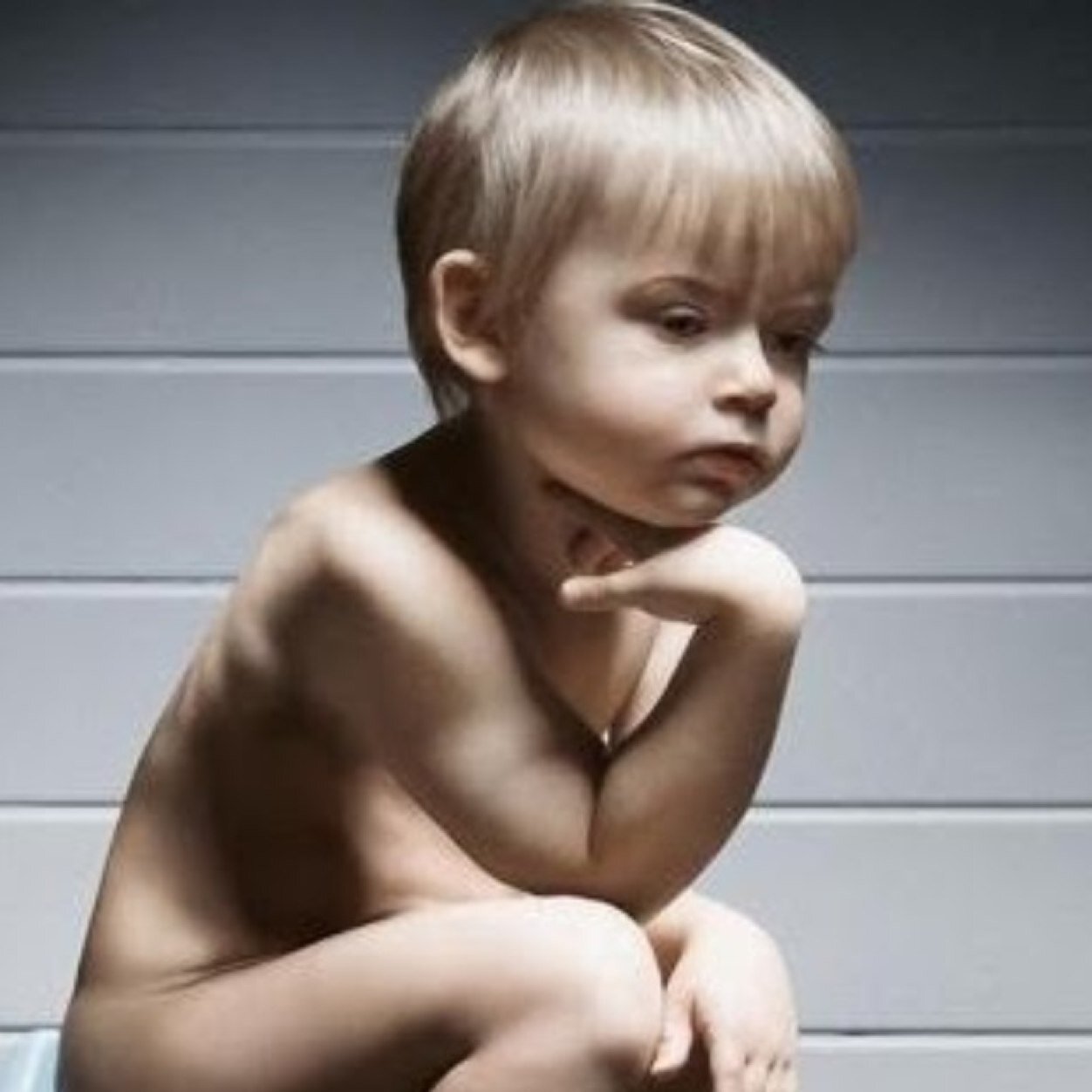 SimonWin007's profile picture. The bright stars in the sky, is the eyes of my dreams.