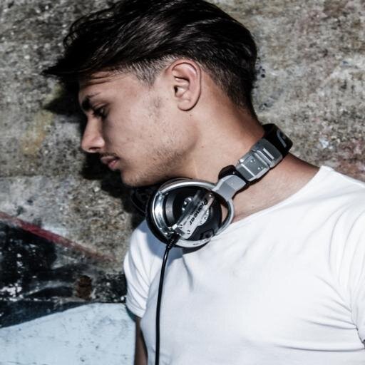 Angelo Russo ( Angelo Ruis ) was born in Caserta 13/02/1996. Dj Producer & Remixer...