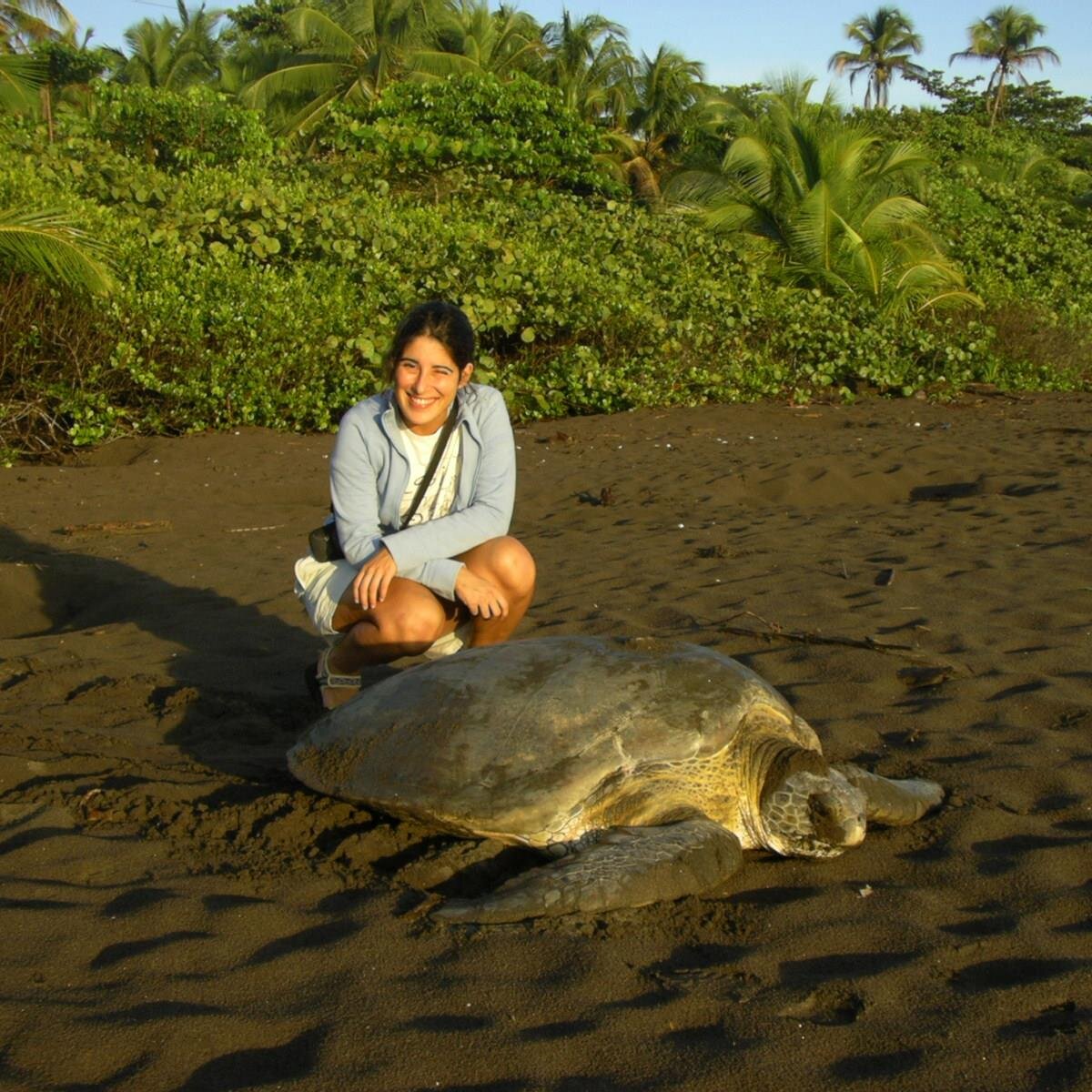 Hago cosas de educación ambiental. Aprendí mucho de las tortugas marinas y me gusta la gente que provoca cambios imprescindibles.