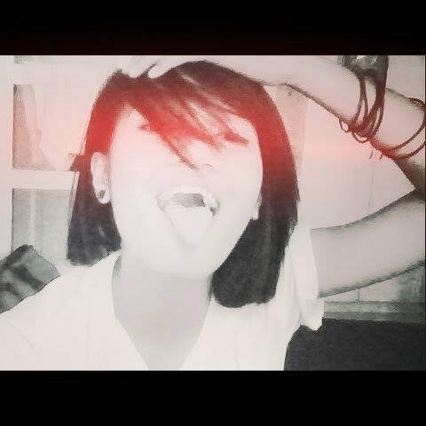 Heyaaa! You can call me Cheche ♡ Im a stoner XD 16 yr. old. And i live in a fairytale, somewhere too far for you guise to find. ^^