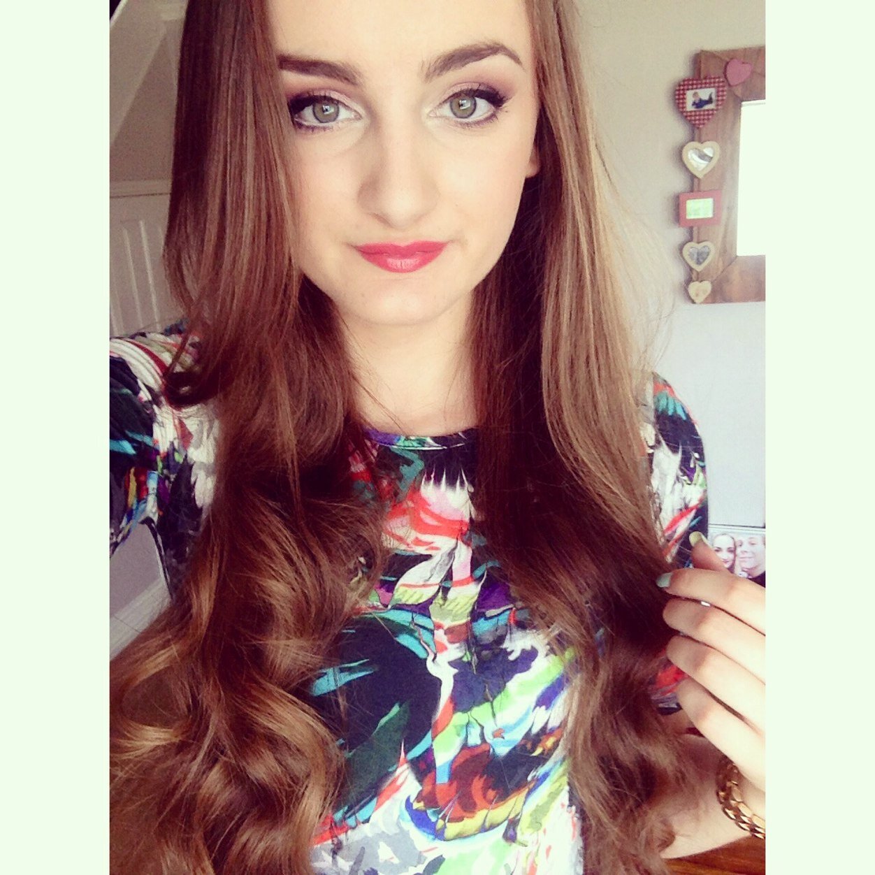 Hello! I dont use this account anymore i use @emily_bunker so find me there :) x