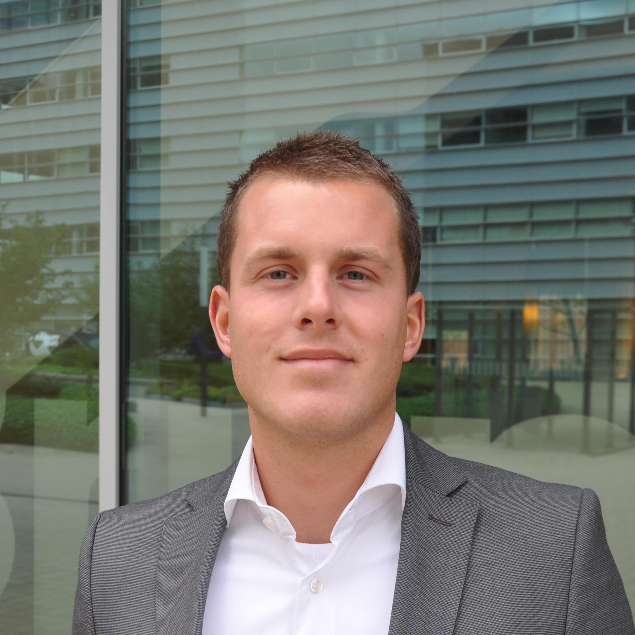 Consultant | Techniek | Recruiter | Intermediair | Personato | Tennis | Vitesse |