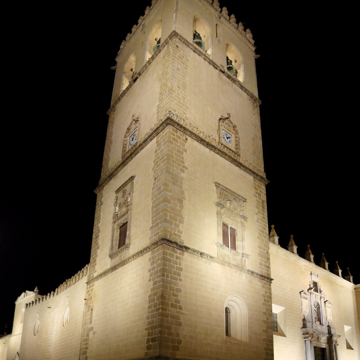 YO DIGO LAS VERDADES DE BADAJOZ.