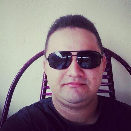 Se você hesita é porque pensa a respeito, nem que seja por um segundo. Se pensa a respeito é porque existe uma chance.