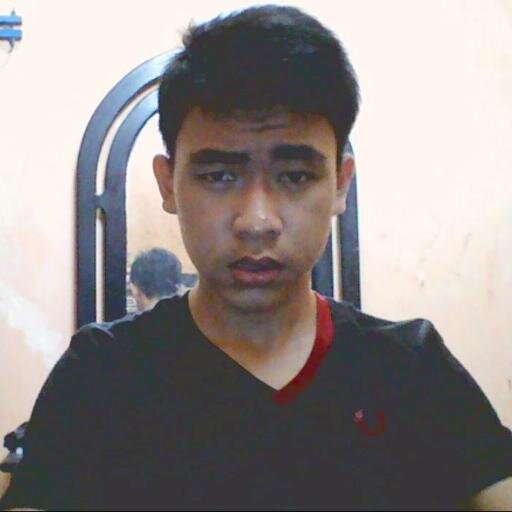 Berharap menjadi seseorang yang ga akan terbangun dari tidur... 

Futsal,football,and fitness IS MY LIFE !!!