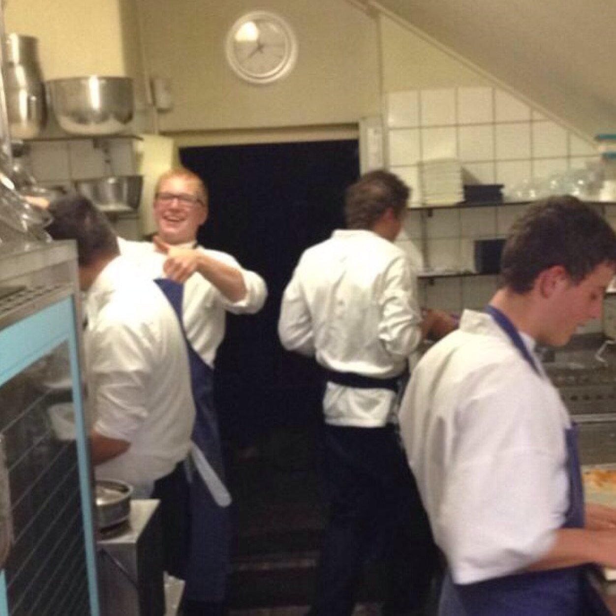 PaulRustenhoven's profile picture. 19 jaar // Leerling kok bij Restaurant 't Kalkoentje // Horecamanagement // Koken // Natuur // Wild liefhebber // Eigen Moestuin // Jagen // Eten uit de natuur.