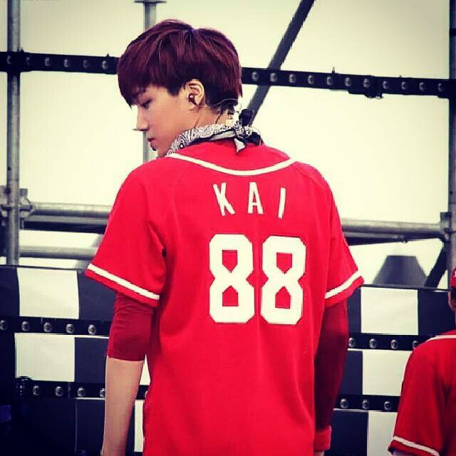 Kimjong27's profile picture. 1994 || #Akingdom ||