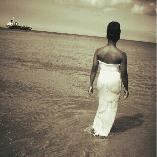 Lıfe ıs what you make ıt!☺ 
LıveLaughLove!♥ #TeamMontserrat #TeamCaprıcorn #TeamIDGAF. 
IG- Vanii_T Jus follow me!