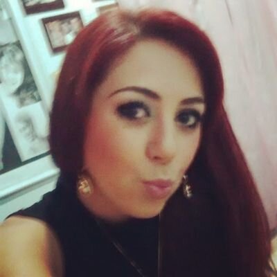 Uma Escorpiana de personalidade forte, uma mulher de guarra, sincera e acima de tudo Feliz!
Tudo acontece para quem sabe sonhar.