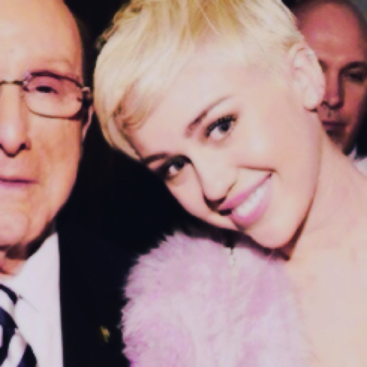 paynecyruz's profile picture. https://t.co/lbrktC4FTP