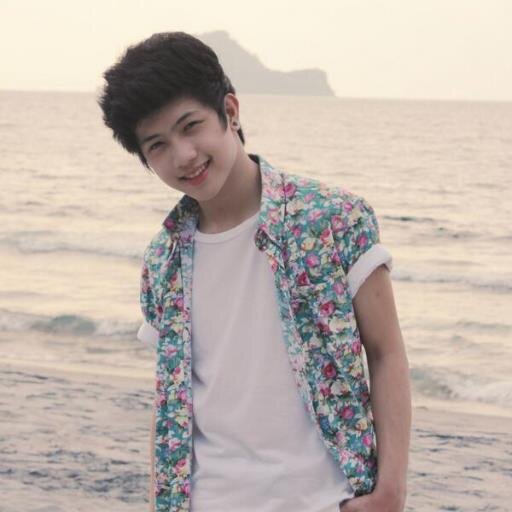 #BringChicserToIndonesia! (via : admin : @hasneeeeeh , @awkchu , @Daaldarisani | owner : @sheilasavira) | from July, 13th 2012