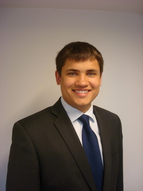 nekilnojamas's profile picture. What you get by achieving your goals is not as important as what you become by achieving your goals