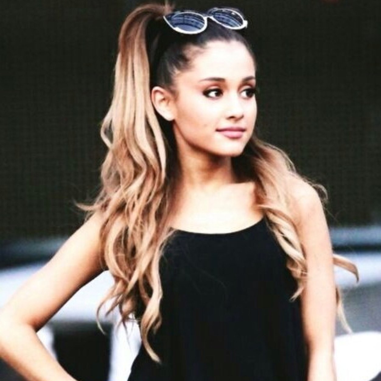 Follow @Cxtiebutera or i unfollow