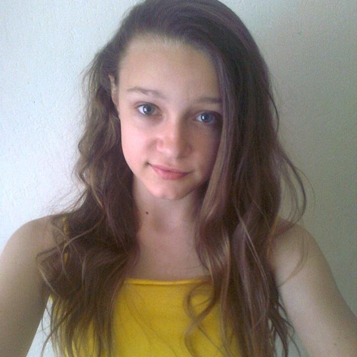 Summer | Friends | Family | Football | Drawing | Ice Hockey | 13 y.o. | 1D | LM | Lucy | Bella | Demi | 5SOS | Austin | Ariana | Ed |