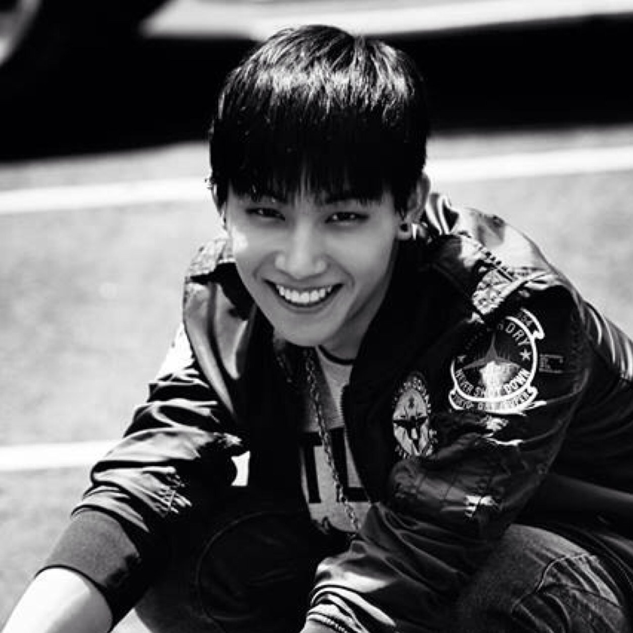 สวัสดีครับ เจบี GOT7 เคยเดบิวต์ในนาม JJproject real = @jbjyp ผมเล่น Dream high2 อยู่เขตปกครองตนเอง#โนแฟม ผมเฟรนลี่ ขี้เล่น เป็นกันเอง ฟอลผมสิ