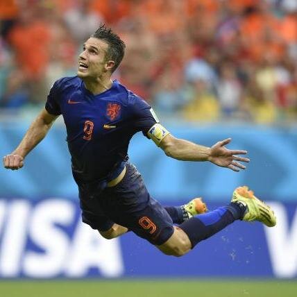 Taking bets with FUT14 coins... Playstation only... Also a football fanatic... #RVP
