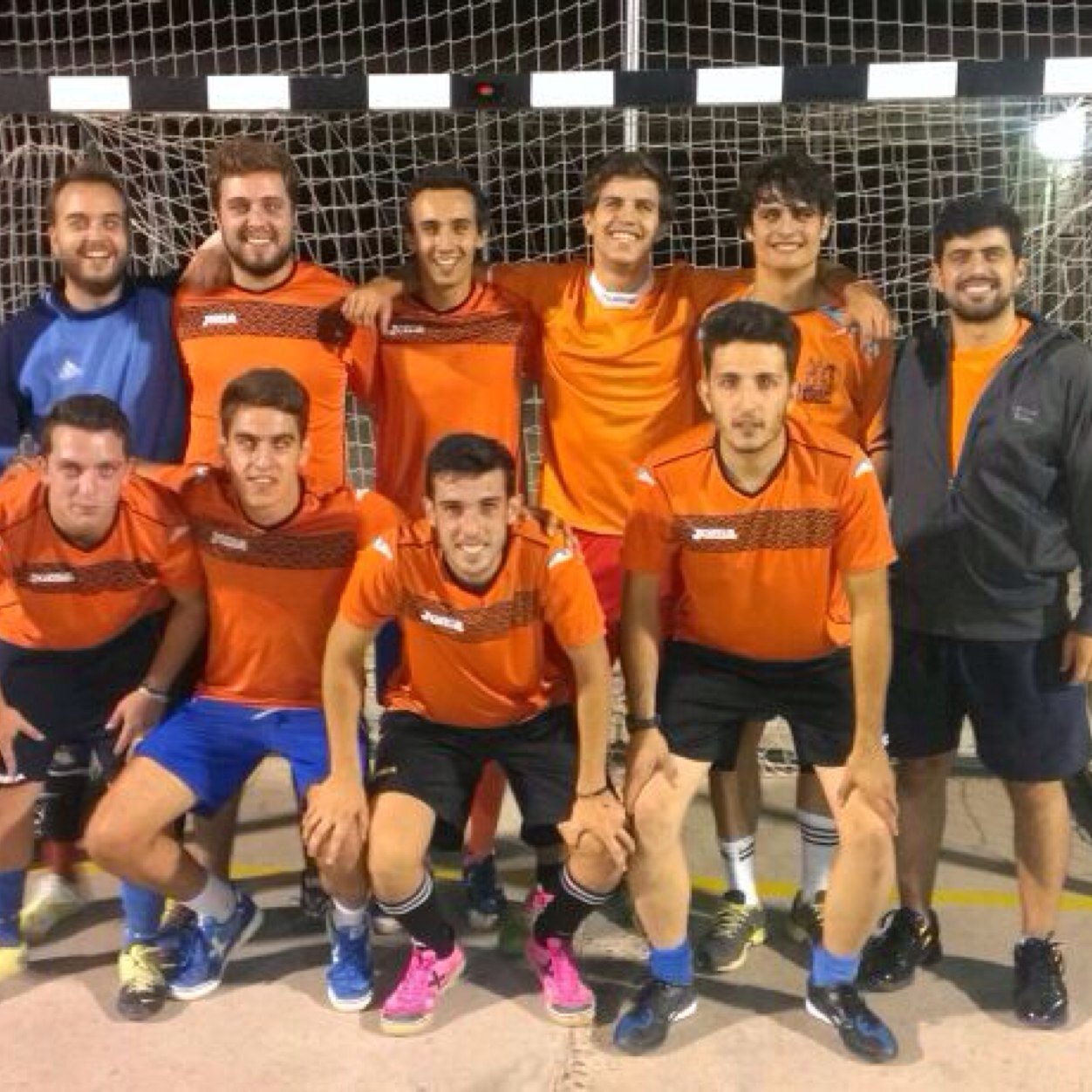 Equipo de Futsal de la liga de Tomares. Subcampeón de Copa 2014. En 2a División. Noticias y resultados!