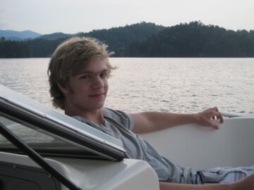 Northwestern University Class of '16, Aspiring Journalist/Writer, Low Country BBQ, World Traveler